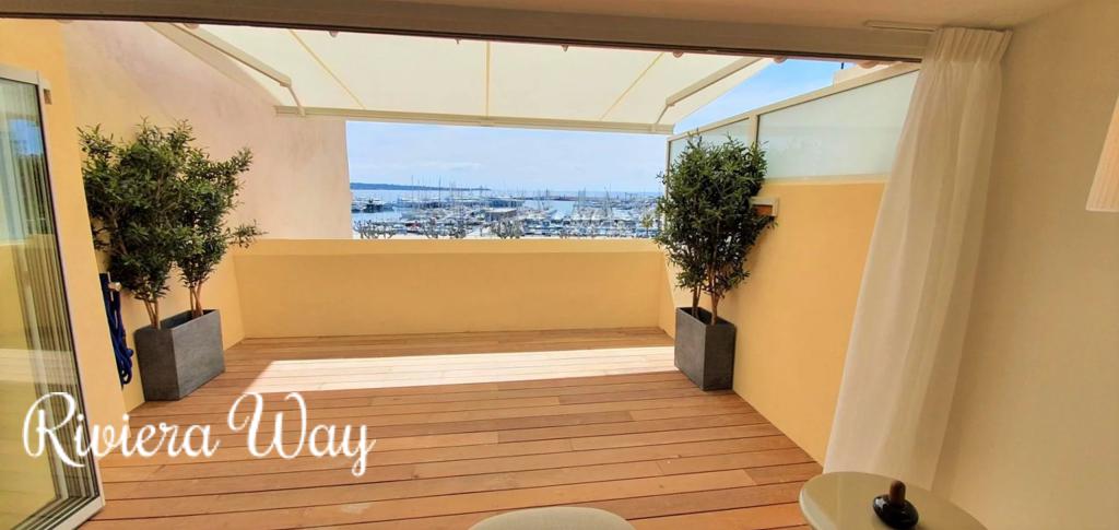 4 room apartment in Cannes, photo #2, listing #86084460