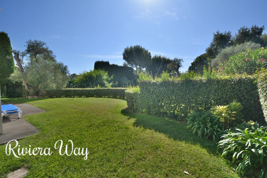 Apartment in Antibes, photo #4, listing #104189778
