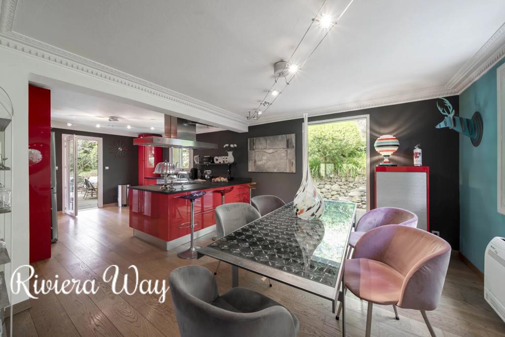 7 room villa in Mougins, photo #4, listing #103075182