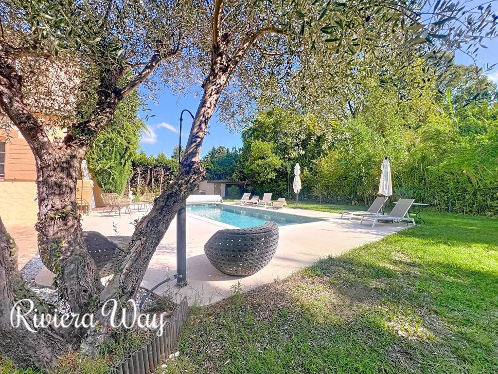 7 room villa in La Roquette-sur-Siagne, photo #9, listing #104160966