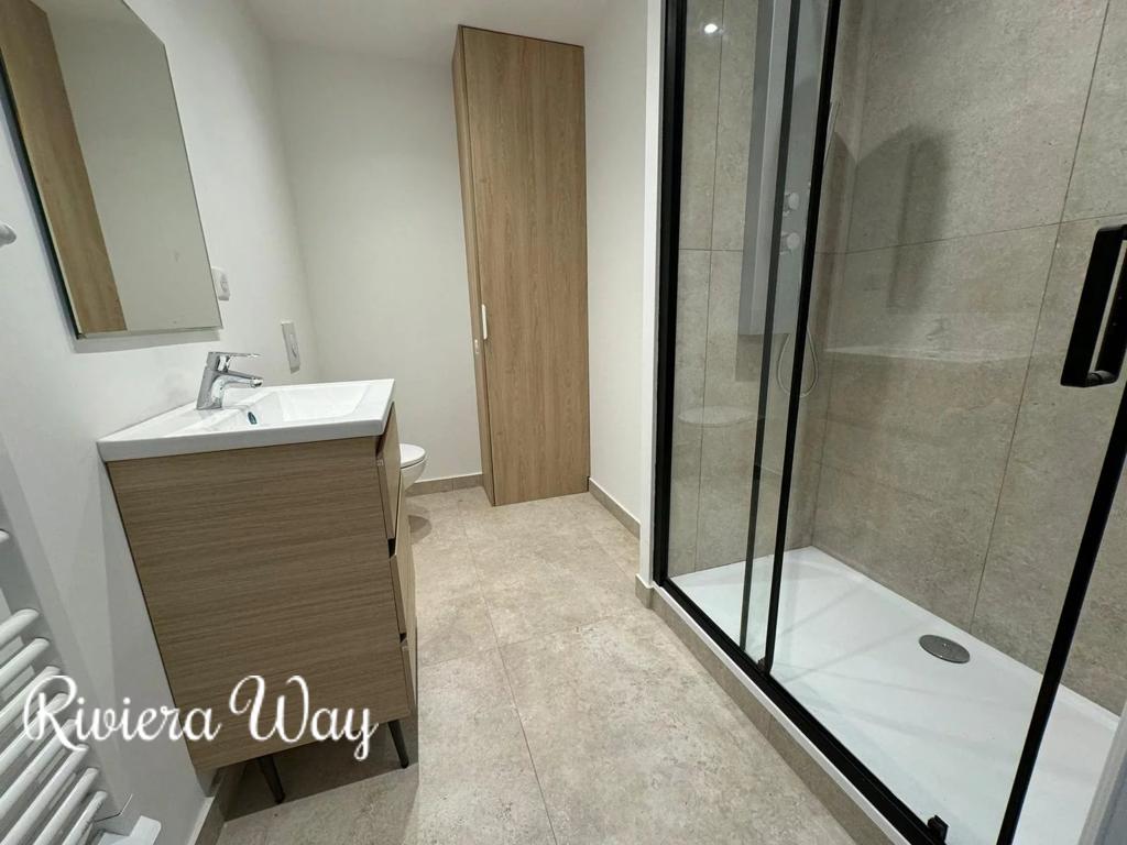 Apartment in Antibes, photo #2, listing #106408050