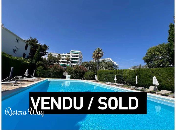 4 room apartment in Antibes, photo #1, listing #99918252