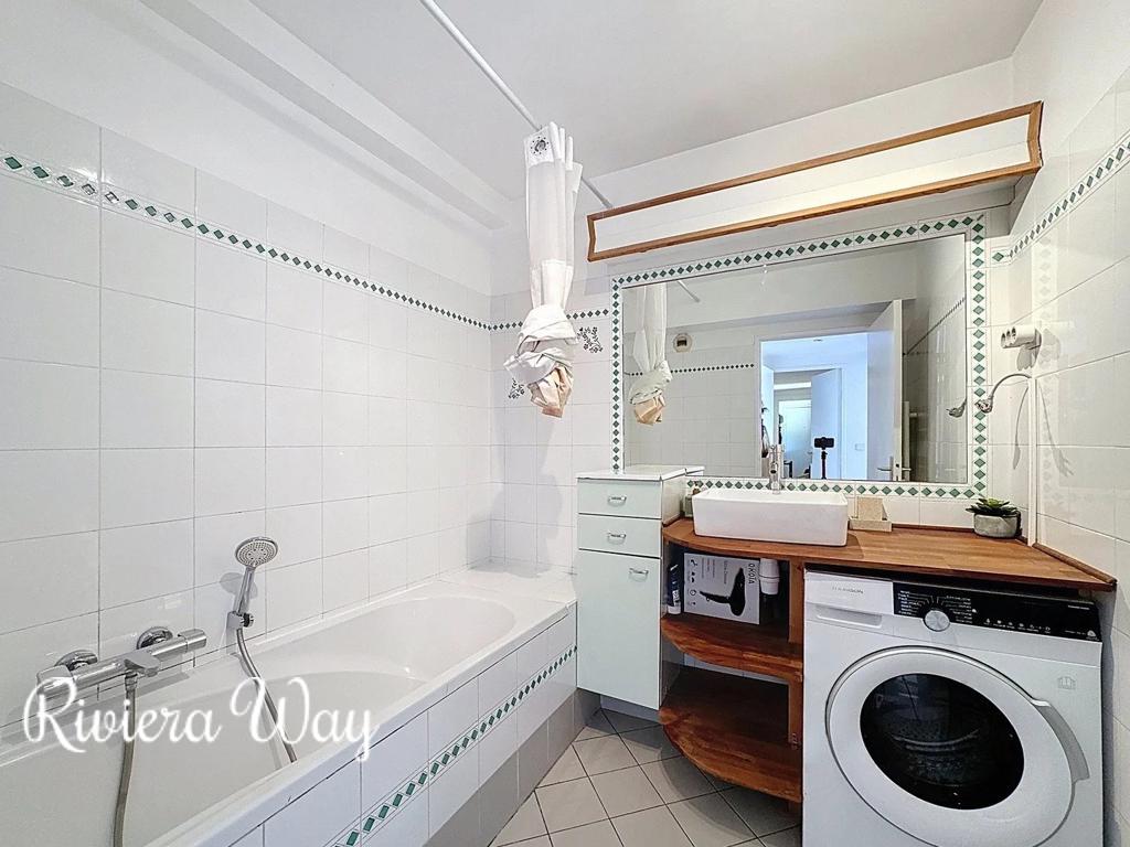 3 room apartment in Cannes, photo #7, listing #103640964