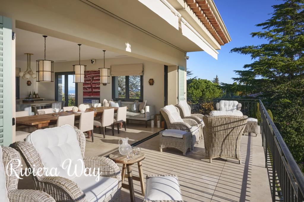 7 room villa in Vallauris, photo #4, listing #98249340