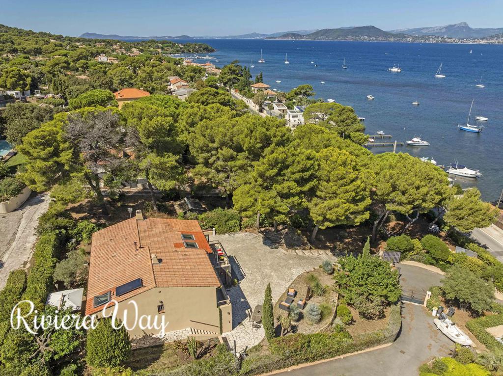 6 room villa in Hyères, photo #9, listing #104106828