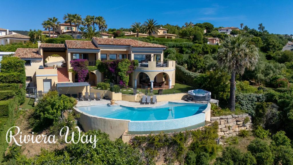 8 room villa in Sainte-Maxime, photo #2, listing #106364790