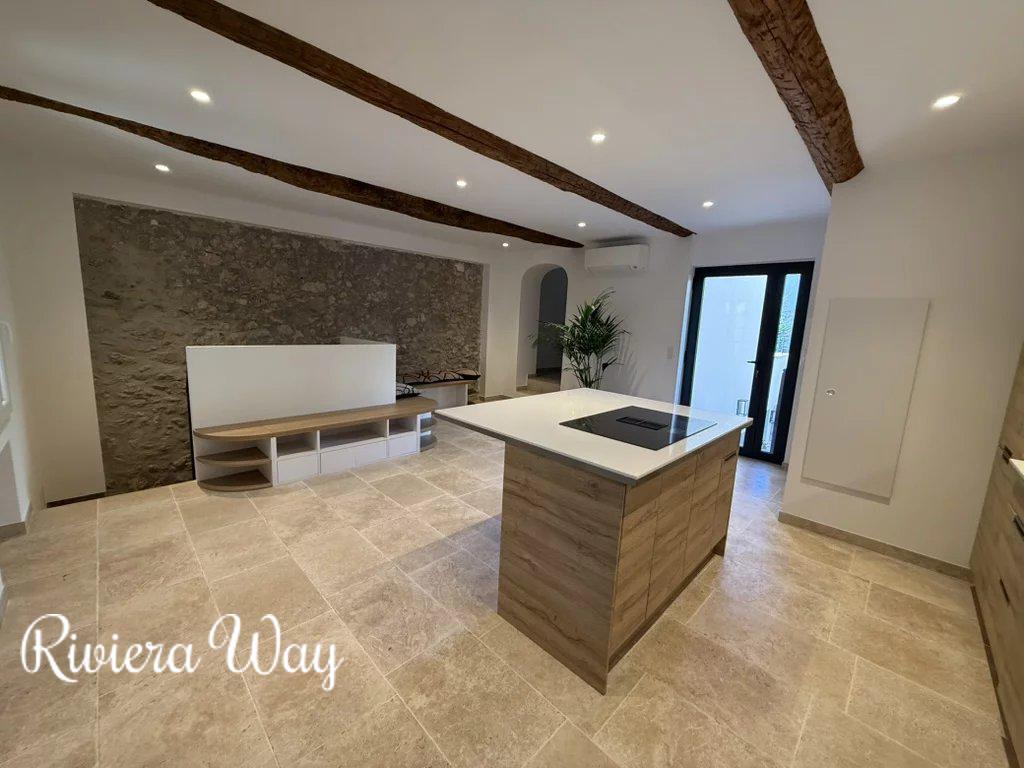5 room apartment in Antibes, photo #7, listing #104262942