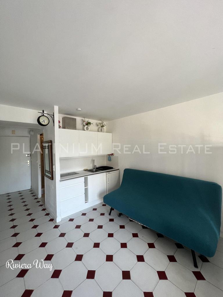 1 room apartment in Juan-les-Pins, 28 m², photo #5, listing #78852312