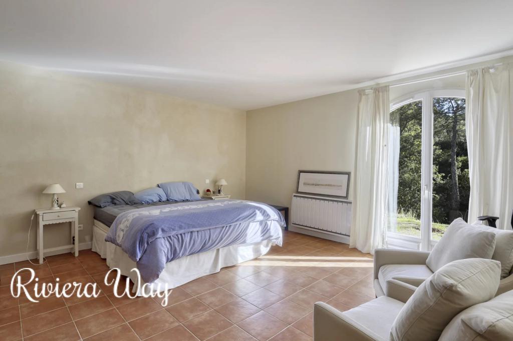 6 room villa in La Croix-Valmer, photo #8, listing #91551348