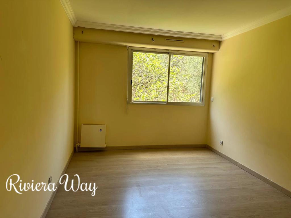 Apartment in Villefranche-sur-Mer, photo #8, listing #103728198