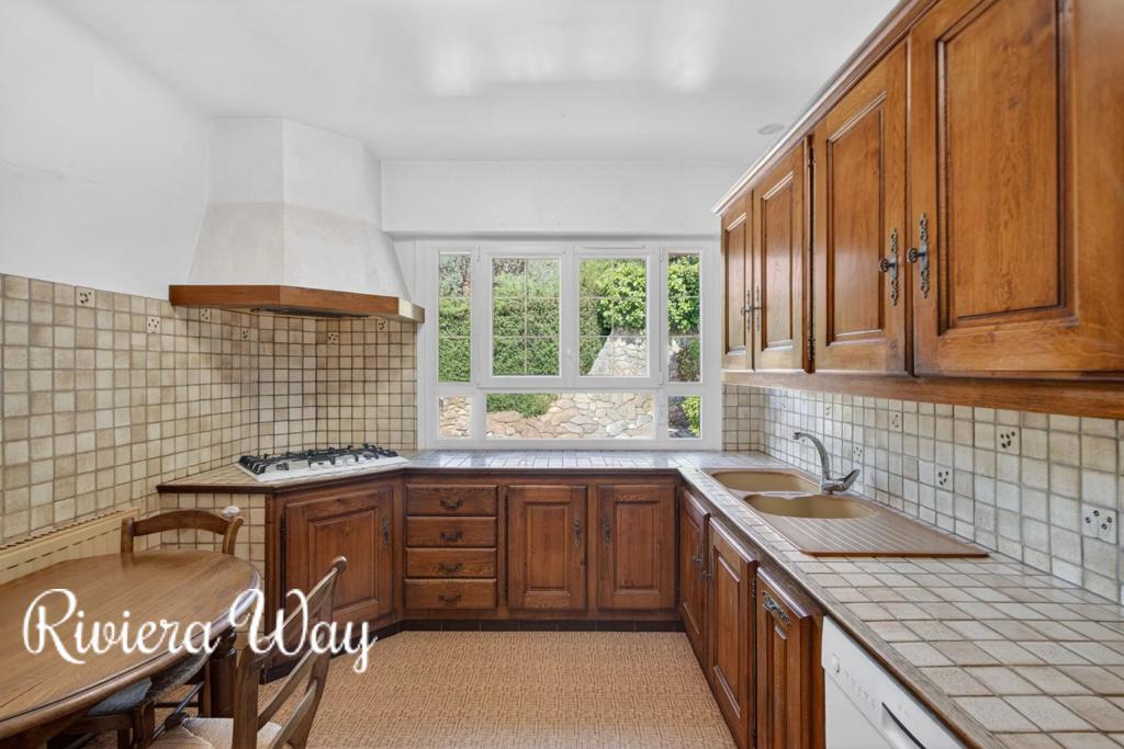 5 room villa in Grasse, photo #7, listing #106423338