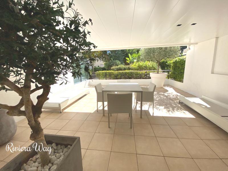 Apartment in Cannes, 76 m², photo #2, listing #80887926