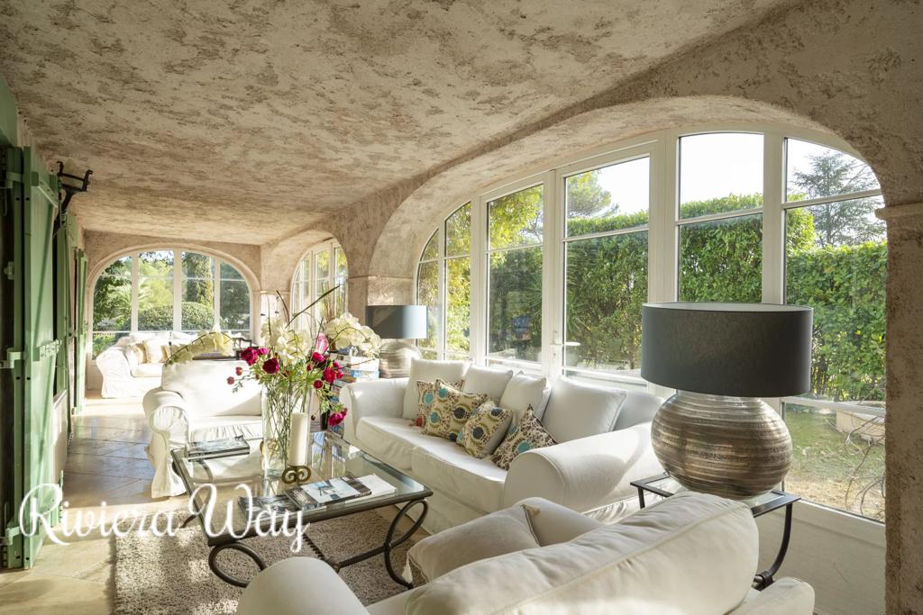 8 room villa in Mougins, photo #6, listing #100683828