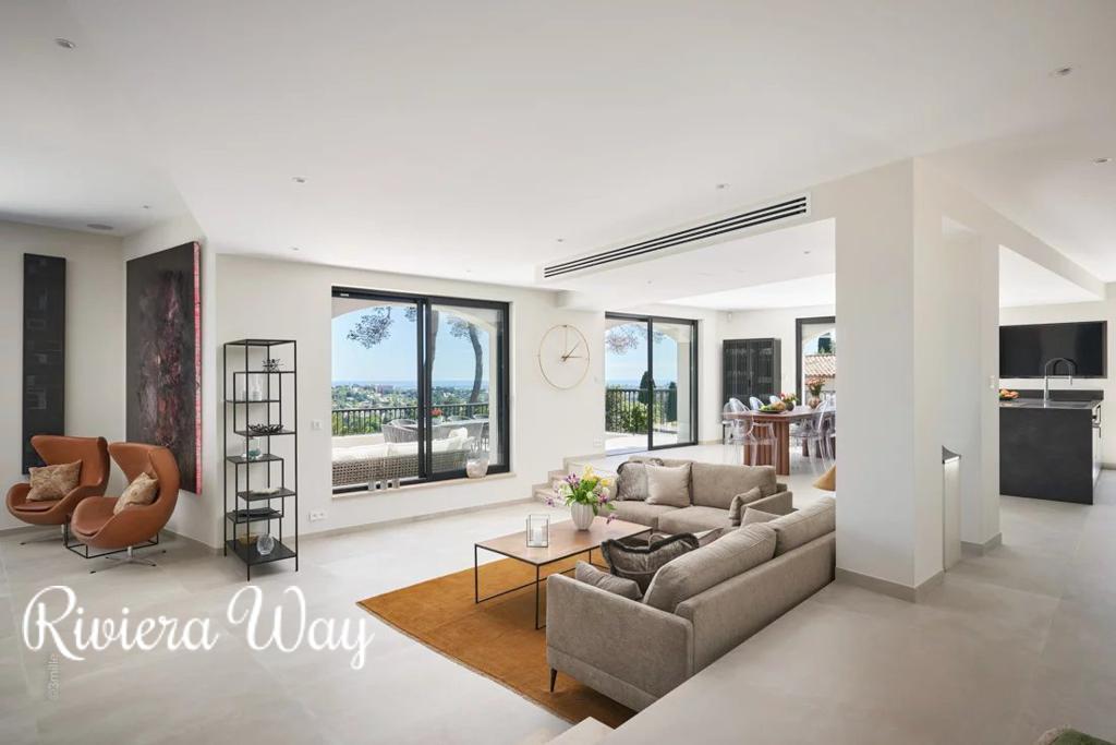 7 room villa in Mougins, photo #2, listing #103229910