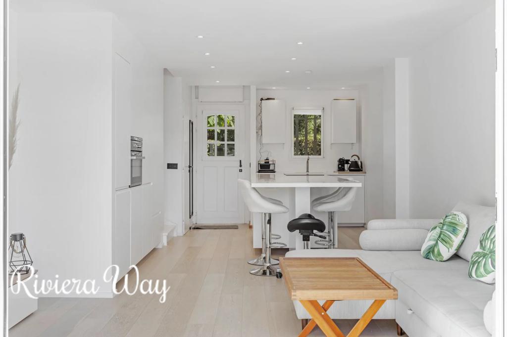3 room villa in Grimaud, photo #3, listing #103229994