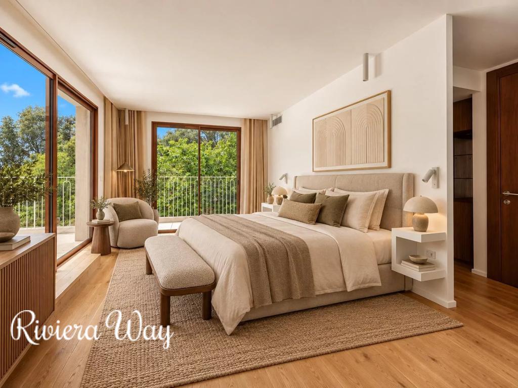 8 room villa in La Croix-Valmer, photo #8, listing #107076018