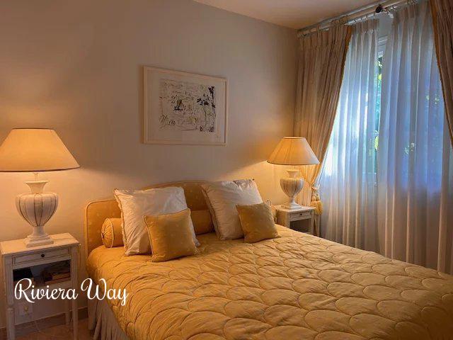 5 room villa in Cannes, photo #9, listing #103207902