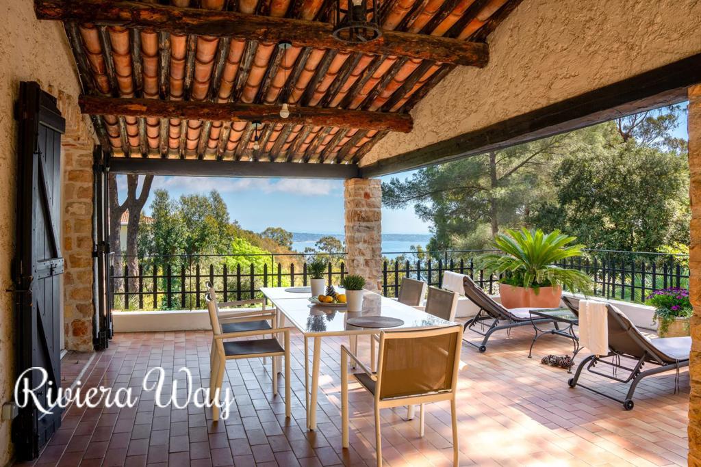 6 room villa in Vallauris, photo #7, listing #106231902