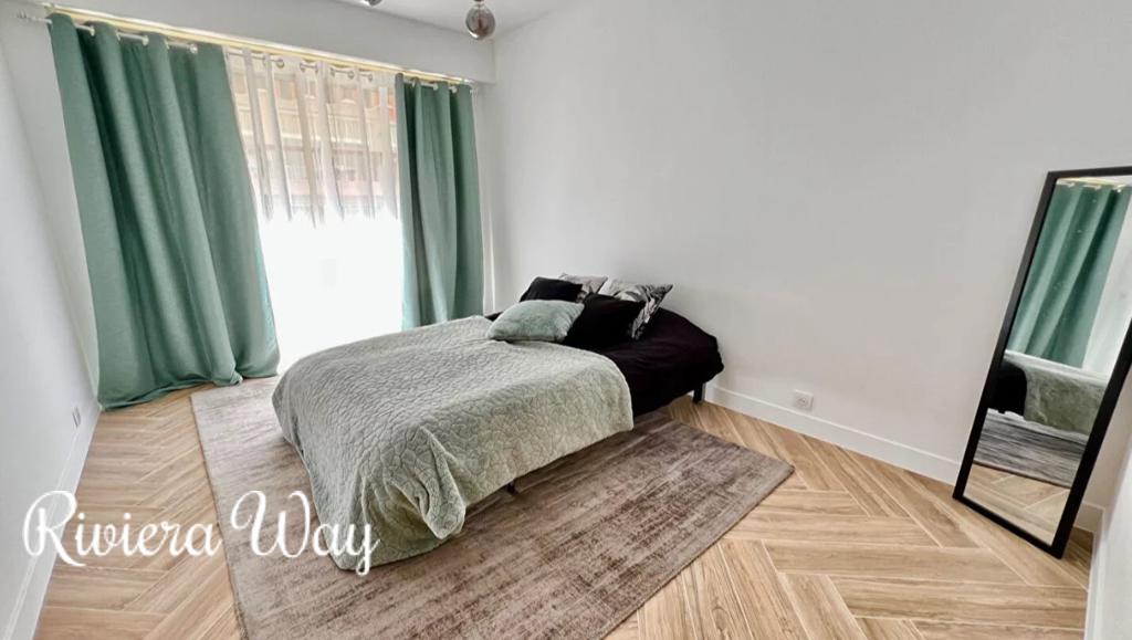 3 room apartment in Antibes, photo #2, listing #103465908