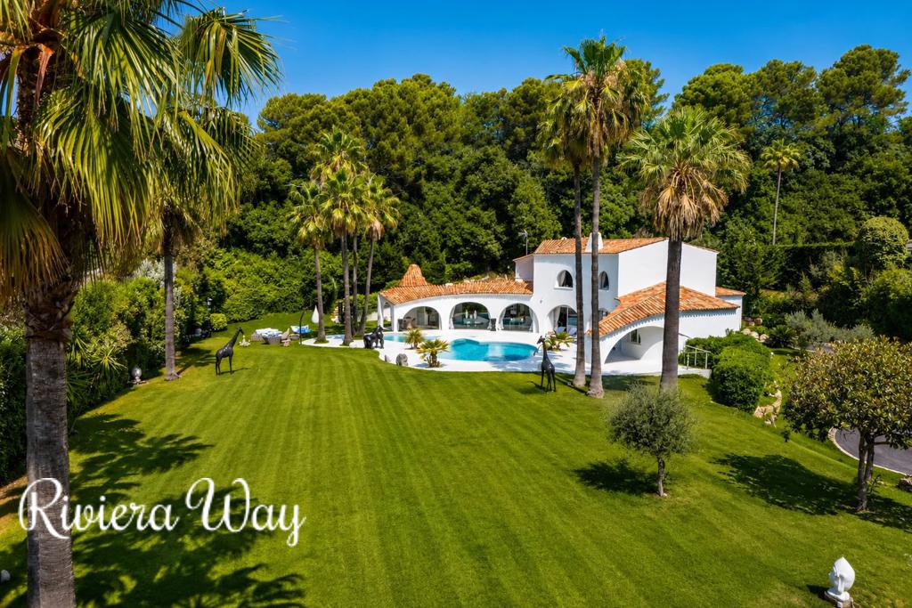 8 room villa in Mougins, photo #3, listing #105737898