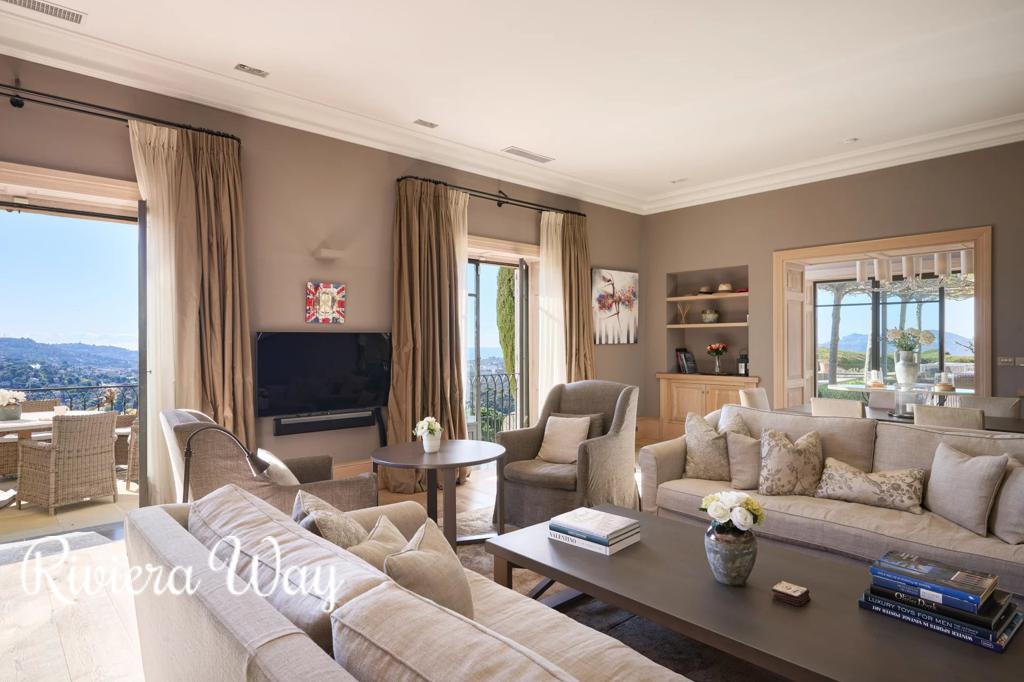 6 room villa in Mougins, photo #8, listing #106259916