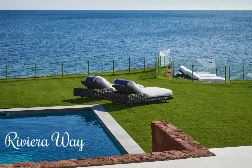 7 room villa in Agay, photo #5, listing #105669480