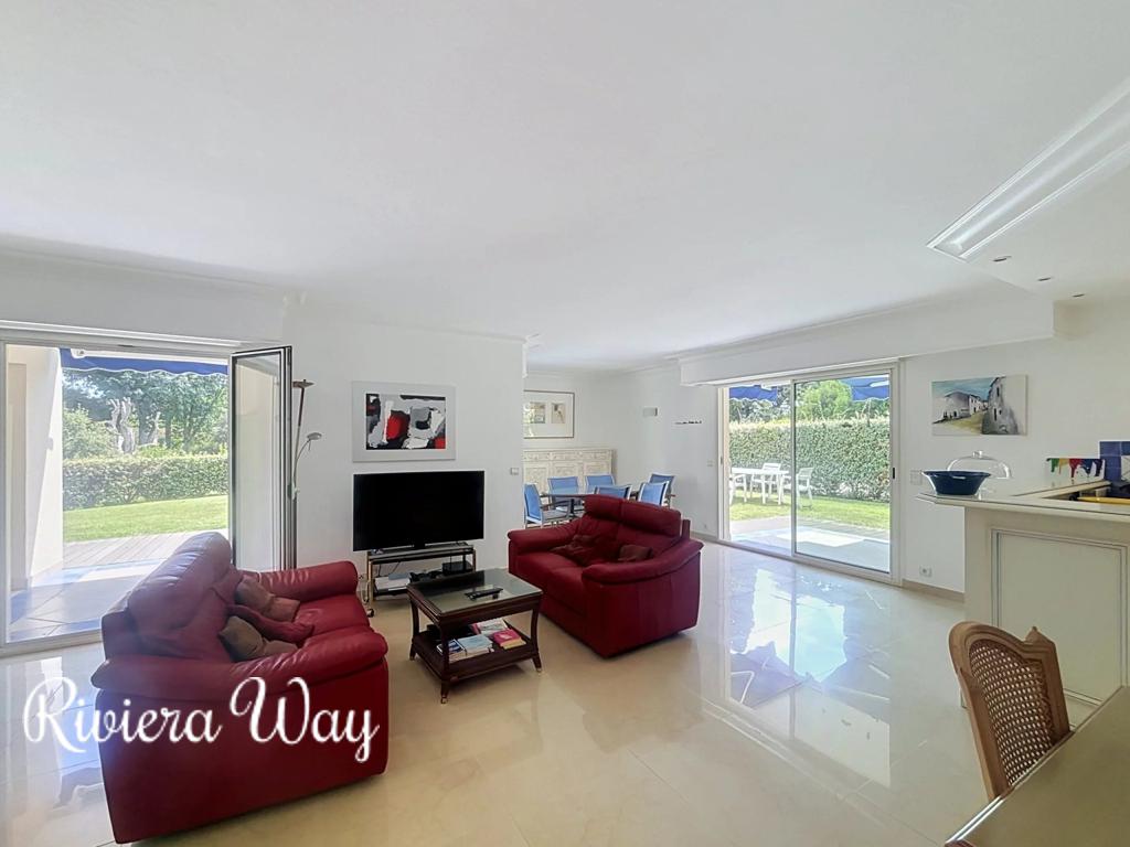 3 room apartment in Antibes, photo #6, listing #106609104
