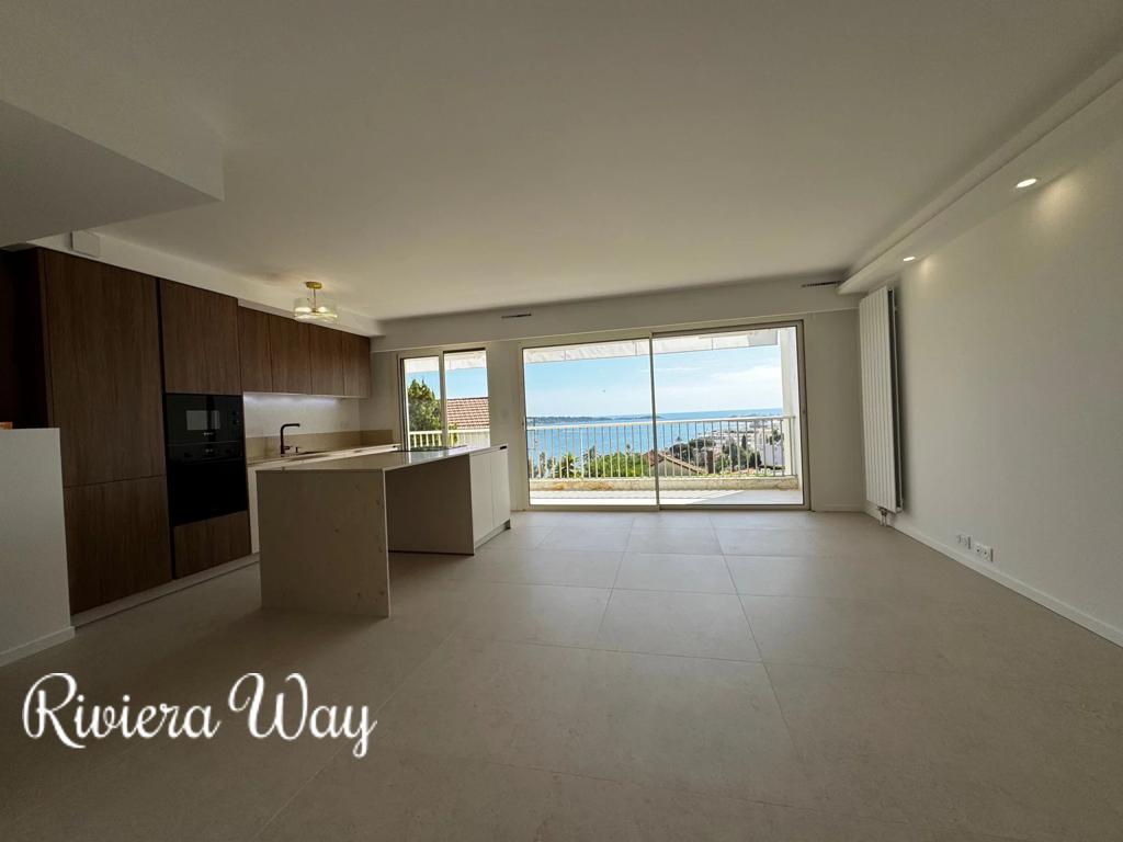 2 room apartment in Californie - Pezou, photo #3, listing #106278018