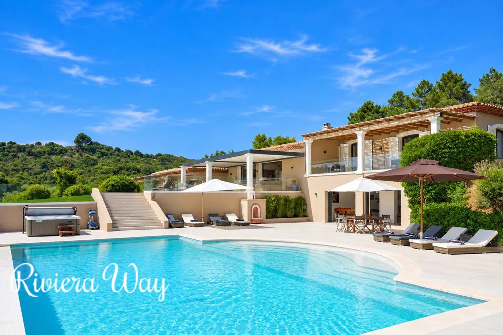 9 room villa in La Croix-Valmer, photo #4, listing #103323528