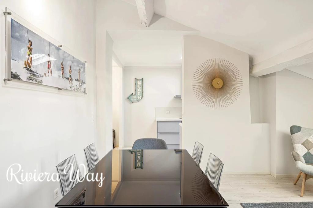 3 room apartment in Cannes, photo #1, listing #102537876