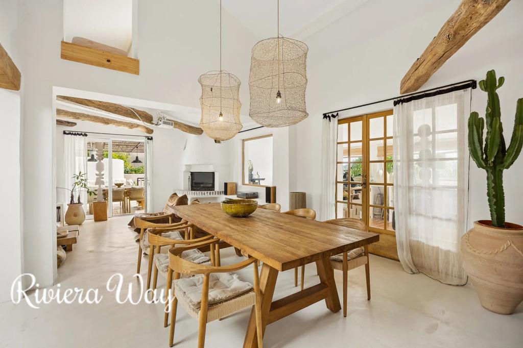 8 room villa in Le Rouret, photo #6, listing #107000208