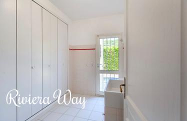 8 room villa in Villefranche-sur-Mer, 188 m²