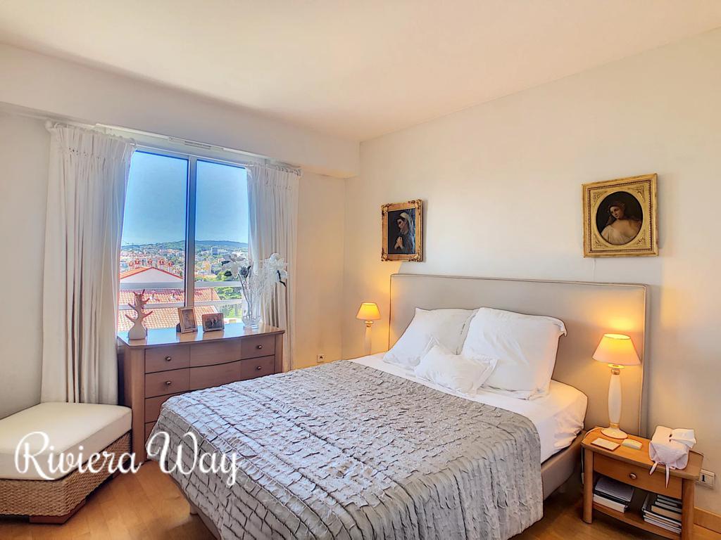 3 room apartment in Cannes, photo #8, listing #102762954
