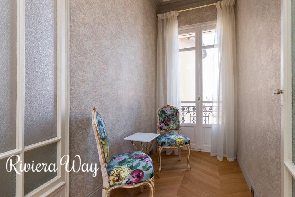 5 room apartment in Nice, 162 m², photo #3, listing #97784400