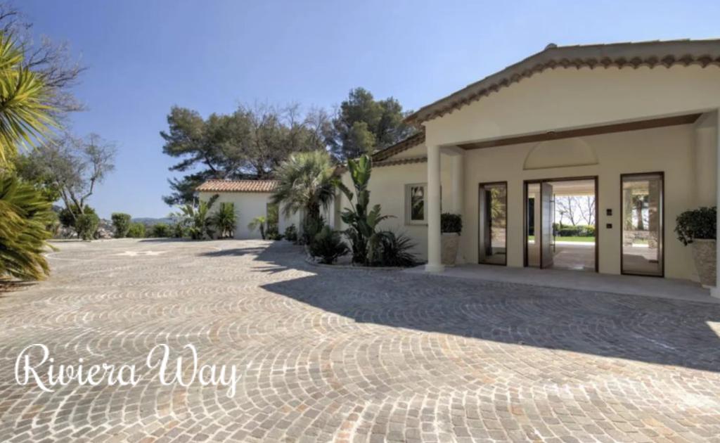 9 room villa in Mougins, photo #1, listing #99643320