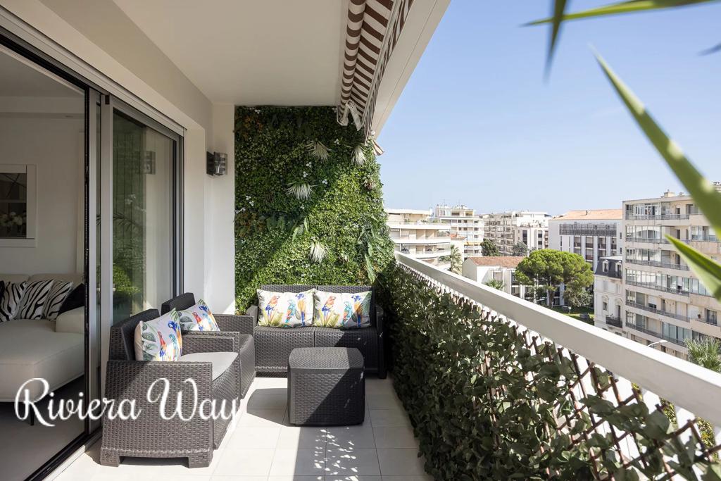 3 room apartment in Cannes, photo #9, listing #100453584