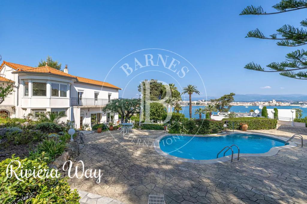 6 room villa in Cap d'Antibes, photo #10, listing #95214042