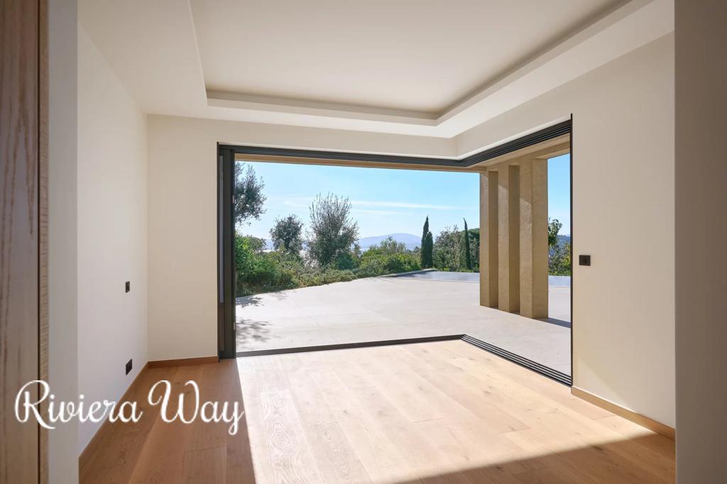 7 room villa in Sainte-Maxime, photo #10, listing #93290610
