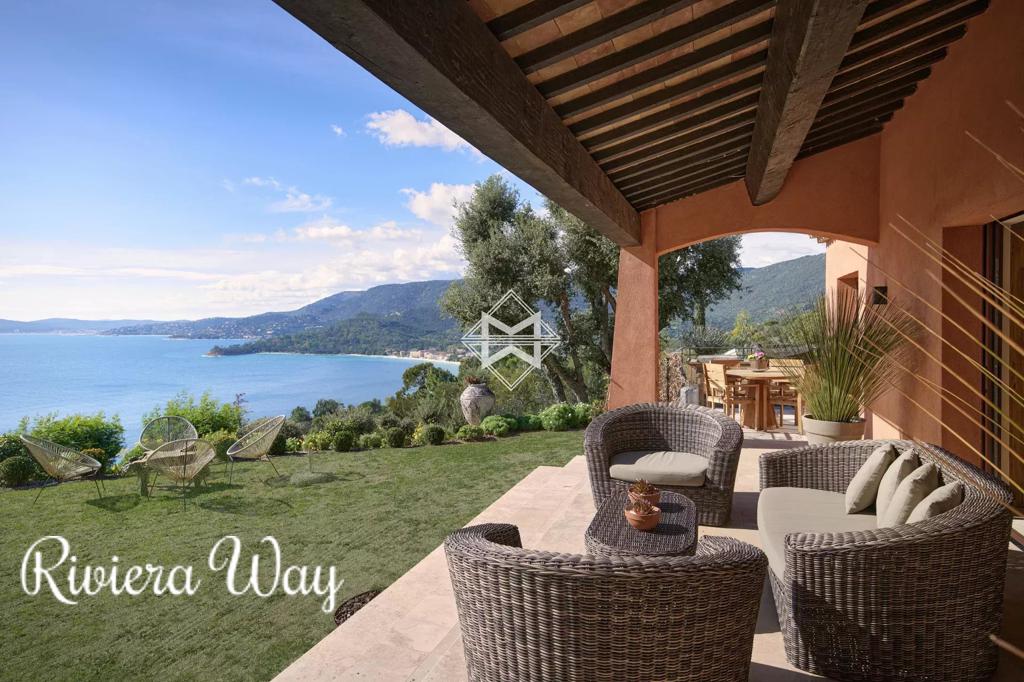 7 room villa in Le Lavandou, 210 m², photo #3, listing #104025936