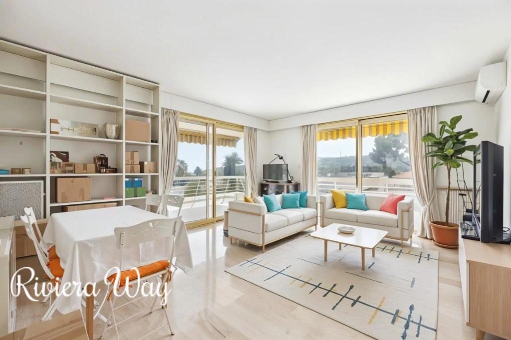 4 room apartment in Cap d'Antibes, photo #4, listing #103387032