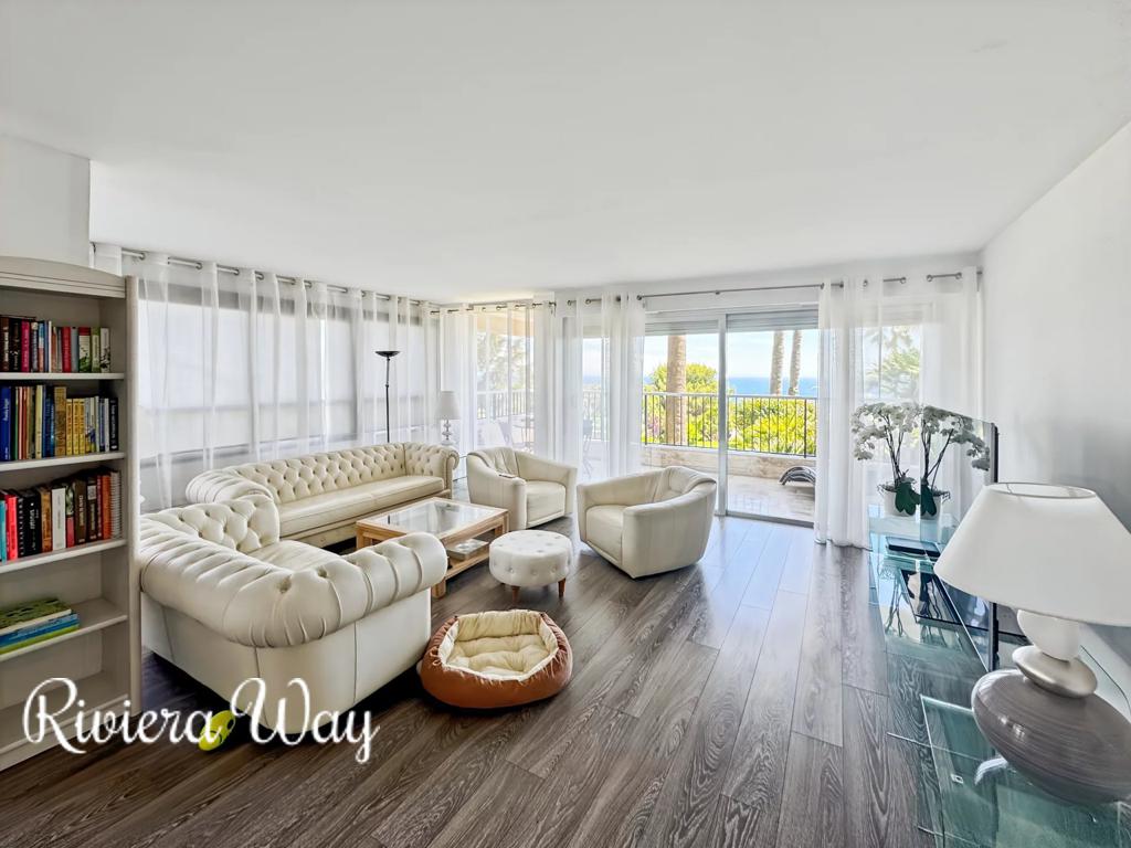 4 room apartment in Cannes, photo #6, listing #105666918