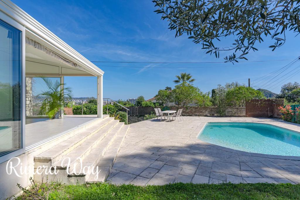 10 room villa in Mandelieu-la-Napoule, photo #3, listing #106065288