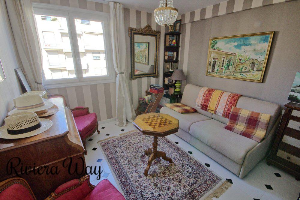 Apartment in Antibes, 66 m², photo #8, listing #80830092