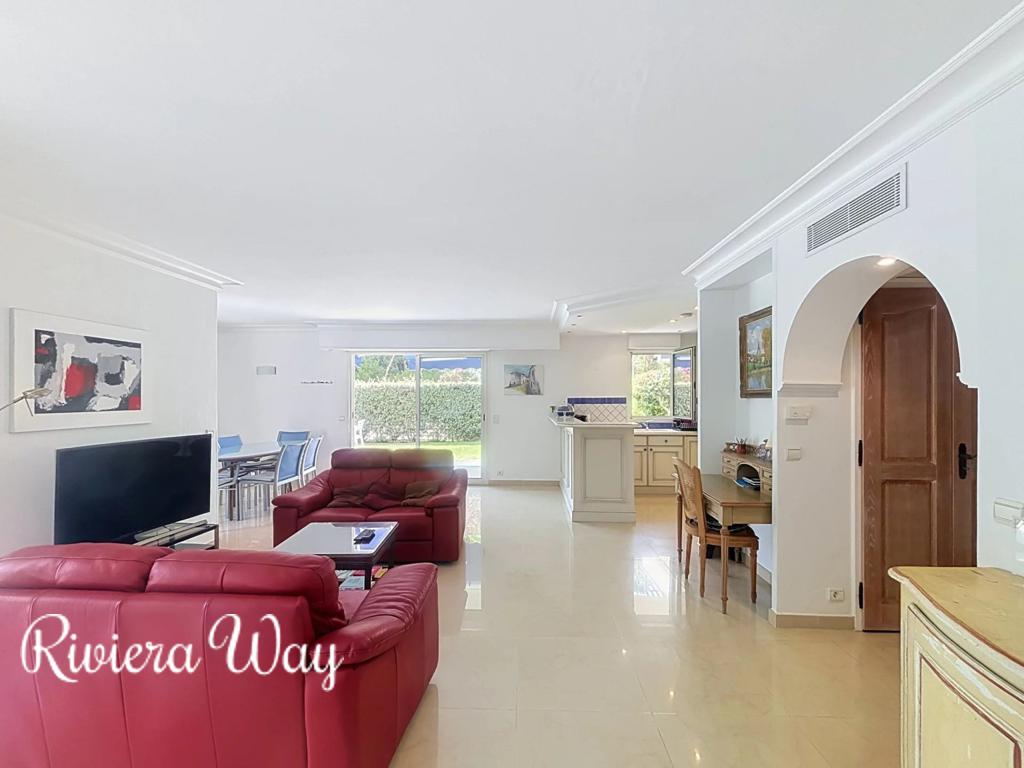 3 room apartment in Antibes, photo #3, listing #106609104