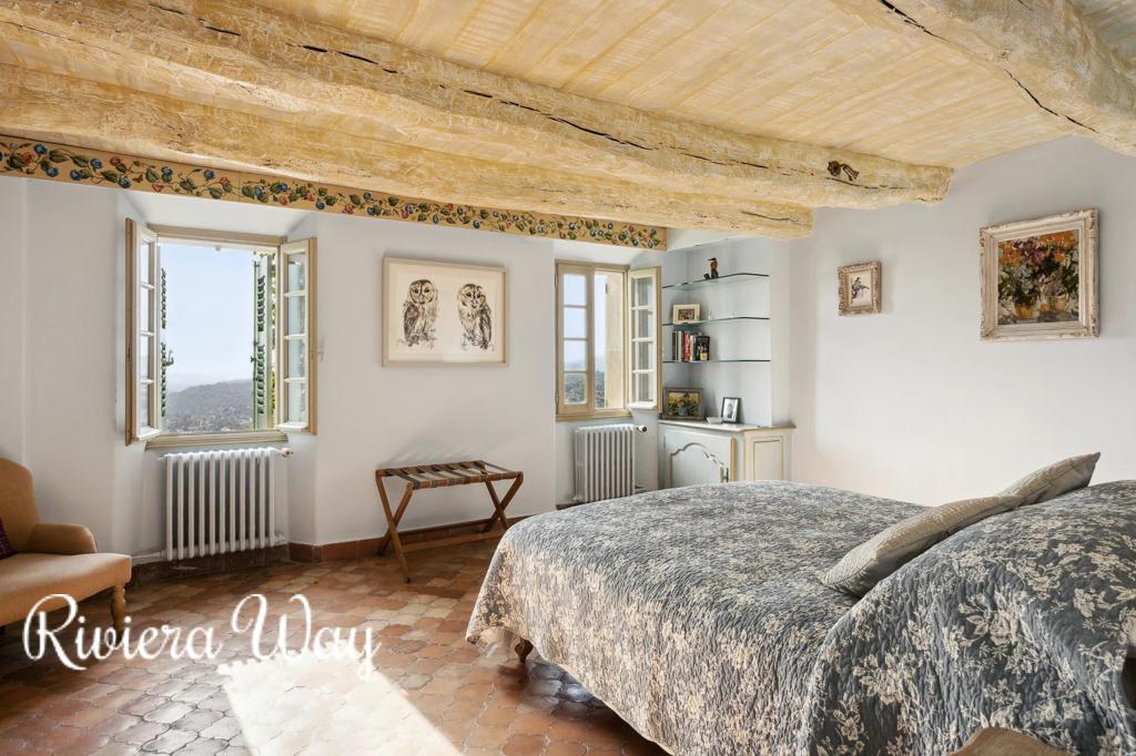 10 room villa in Le Tignet, photo #4, listing #99360156