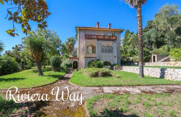 14 room villa in Menton, 818 m²