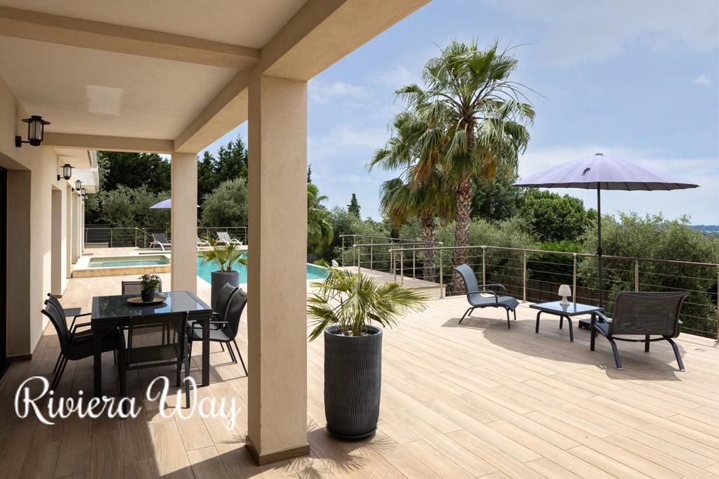 8 room villa in Chateauneuf-Grasse, photo #5, listing #100079028