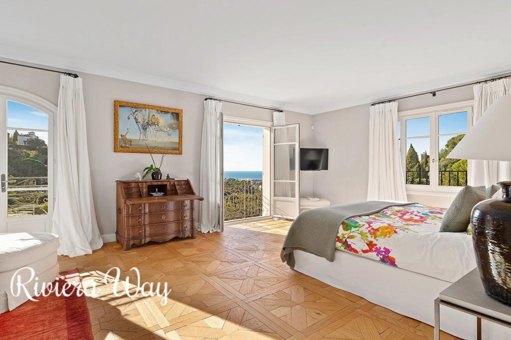 11 room villa in Cannes, photo #6, listing #107323776