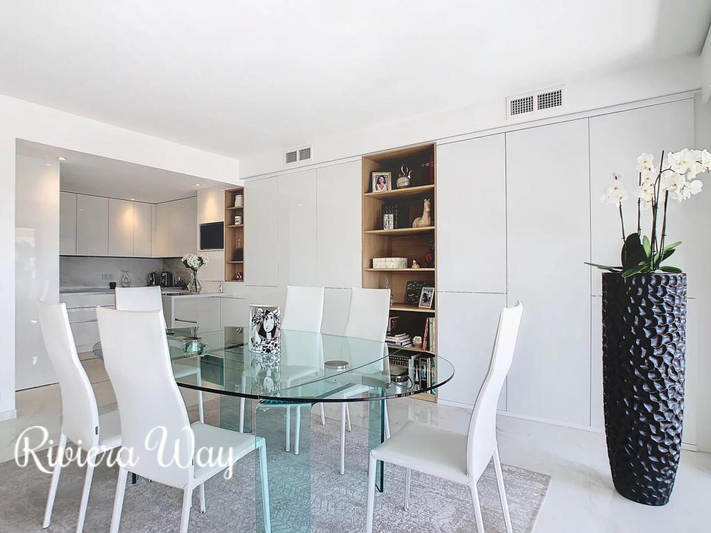 4 room apartment in Le Cannet, photo #10, listing #103040574