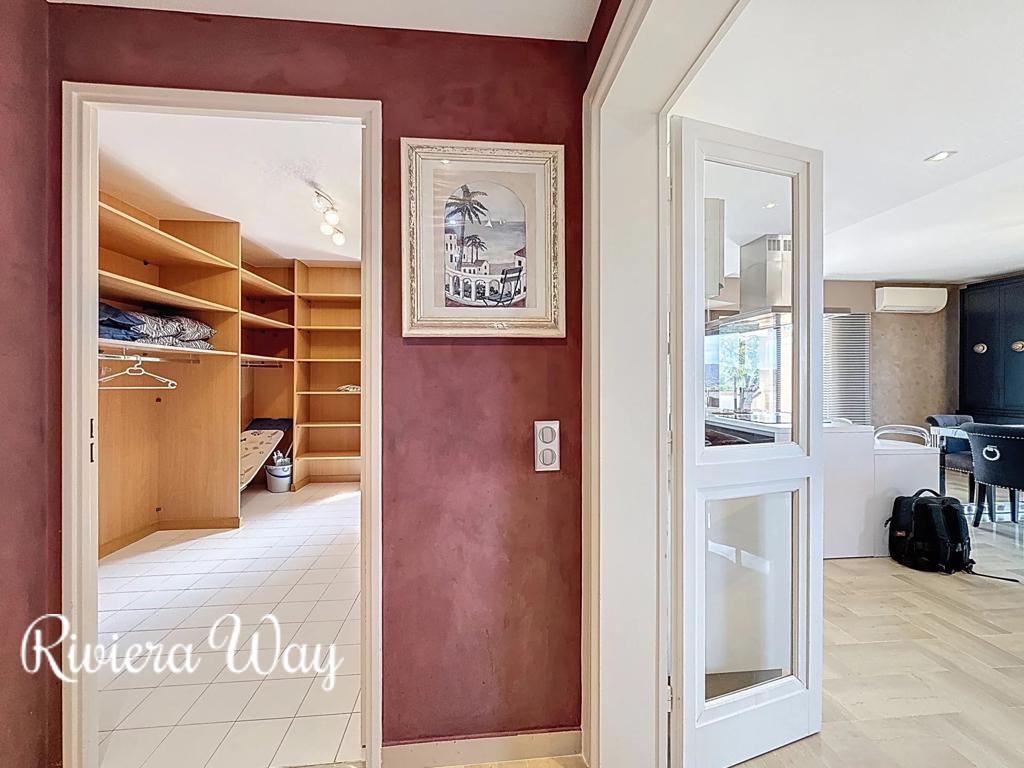 4 room apartment in Le Cannet, photo #4, listing #104106786